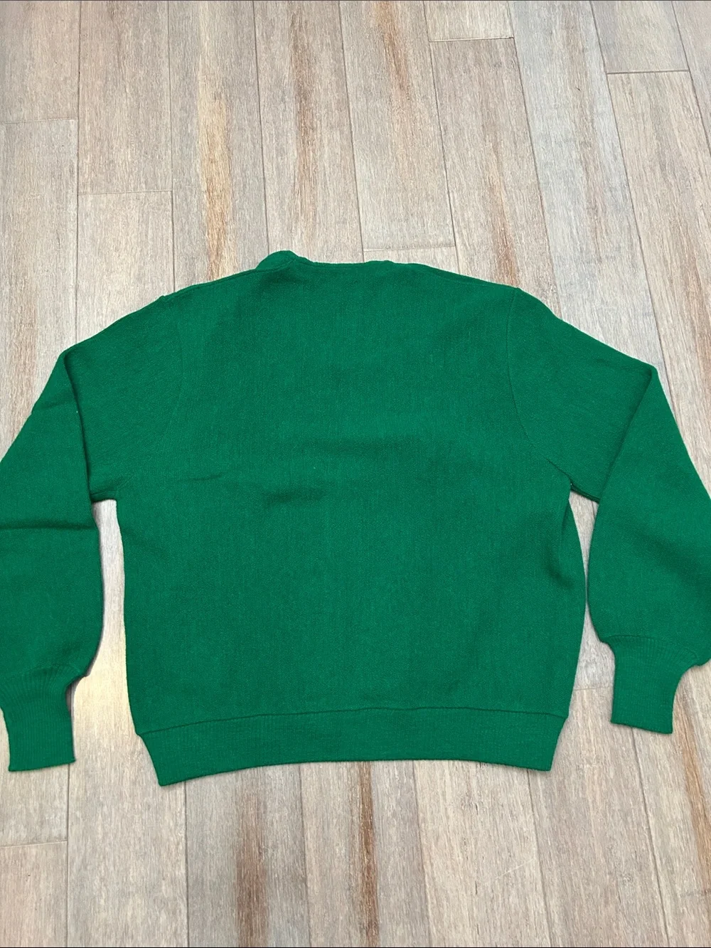 VTG Wells & Coverly Wool Alpaca Classic Green V-Neck Button Cardigan Sweater M